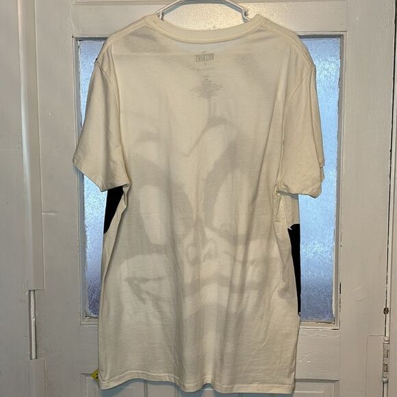 Disney Villains X Heidi Klum Women’s Black and White Ursula TShirt Size XL - Picture 5 of 5